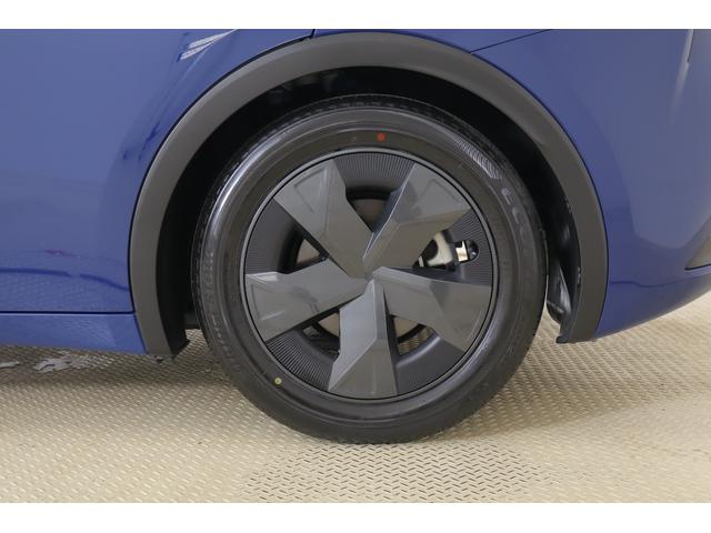 プリウス Ｕ　４ＷＤ　衝突被害軽減ブレーキ　レーダークルーズ　ＢＳＭ　純正８インチＤＡ　地デジＴＶ　バックカメラ　ＥＴＣ２．０　クリアランスソナー　車線逸脱警報　オートハイビーム　ＡＣ１００Ｖ－１５００Ｗ　ステアリングヒーター　前後ドラレコ　ＬＥＤライト　当社社用車（52枚目）