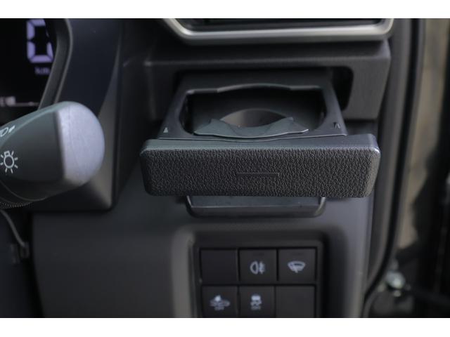 ライズ Ｚ　４ＷＤ　衝突被害軽減ブレーキ　純正ＳＤナビ　地デジＴＶ　バックカメラ　スマートキー　ＥＴＣ　レーダークルーズ　ＢＳＭ　オートハイビーム　車線逸脱警報　コーナーセンサー　シートヒーター　Ｂｌｕｅｔｏｏｔｈ接続　ＬＥＤヘッドライト　横滑り防止装置　ワンオーナー（32枚目）