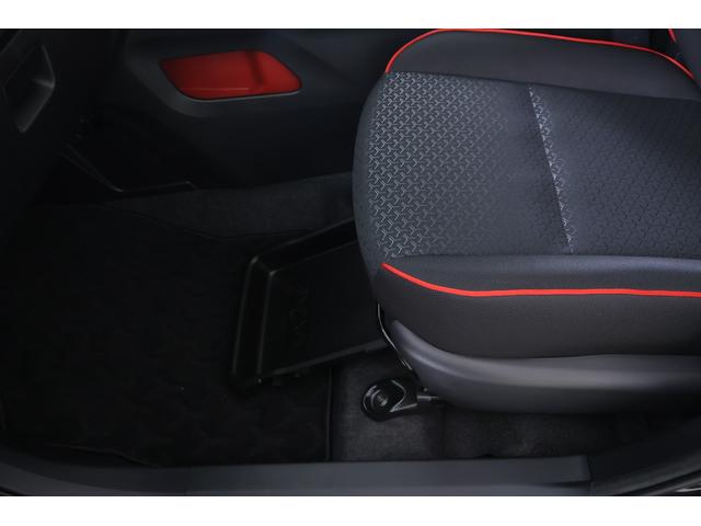 ライズ Ｚ　４ＷＤ　衝突被害軽減ブレーキ　純正ＳＤナビ　地デジＴＶ　バックカメラ　スマートキー　ＥＴＣ　レーダークルーズ　ＢＳＭ　オートハイビーム　車線逸脱警報　コーナーセンサー　シートヒーター　Ｂｌｕｅｔｏｏｔｈ接続　ＬＥＤヘッドライト　横滑り防止装置　ワンオーナー（36枚目）