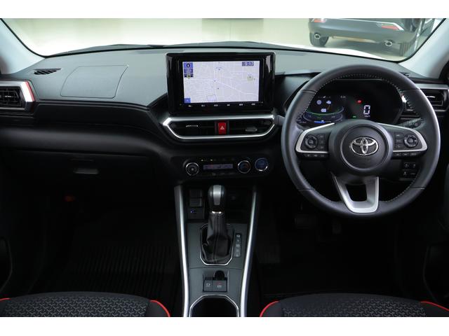 ライズ Ｚ　衝突被害軽減ブレーキ　純正９型ナビ地デジ　全周囲カメラ　ＢＳＭ　スマートキー　ＥＴＣ　レーダークルーズ　オートハイビーム　車線逸脱警報　コーナーセンサー　シートヒーター　Ｂｌｕｅｔｏｏｔｈ接続　ＬＥＤヘッドライト　先行車発進告知機能　ワンオーナー（12枚目）