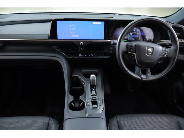 クラウンクロスオーバー Ｇアドバンスド・レザーパッケージ　４ＷＤ　１２．３インチＤＡ　地デジＴＶ　全周囲カメラ　ＢＳＭ　衝突被害軽減ブレーキ　レーダークルーズ　車線逸脱警報　クリアランスソナー　シートヒーター＆クール　ＡＣ１００Ｖ１５００Ｗ　前後ドラレコ　４眼ＬＥＤライト　ワンオーナー（12枚目）