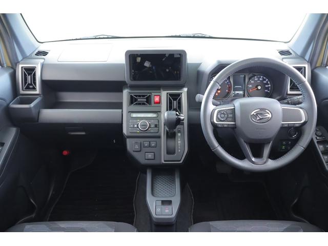 タフト Ｇ　ダーククロムベンチャー　４ＷＤ　衝突被害軽減ブレーキ　スマートキー　車線逸脱警報　オートハイビーム　シートヒーター　先行車発進告知機能　コーナーセンサー　ＬＥＤヘッドライト　電動格納ミラー　純正アルミ　アイドリングストップ　横滑り防止装置（12枚目）