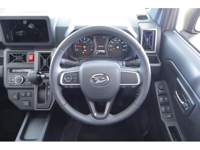 タフト Ｇ　ダーククロムベンチャー　４ＷＤ　衝突被害軽減ブレーキ　スマートキー　車線逸脱警報　オートハイビーム　シートヒーター　先行車発進告知機能　コーナーセンサー　ＬＥＤヘッドライト　電動格納ミラー　純正アルミ　アイドリングストップ　横滑り防止装置（13枚目）