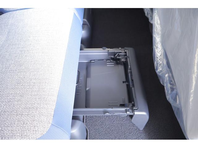 ムーヴキャンバス ストライプスＧ　４ＷＤ　衝突被害軽減ブレーキ　シートヒーター　スマートキー　車線逸脱警報　オートハイビーム　両側電動スライドドア　先行車発進告知機能　コーナーセンサー　電動格納ミラー　横滑り防止装置　ＬＥＤヘッドライト　保温機能付カップホルダー（33枚目）