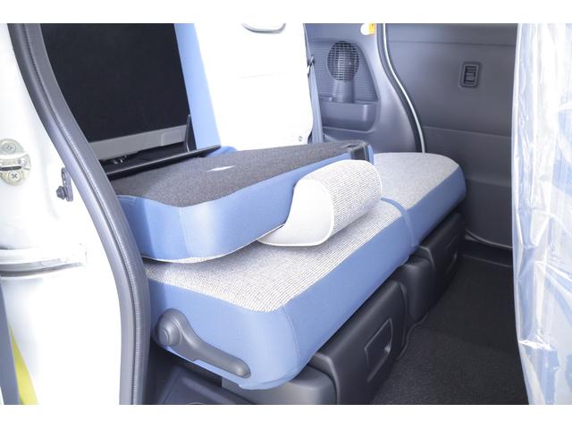 ムーヴキャンバス ストライプスＧ　４ＷＤ　衝突被害軽減ブレーキ　シートヒーター　スマートキー　車線逸脱警報　オートハイビーム　両側電動スライドドア　先行車発進告知機能　コーナーセンサー　電動格納ミラー　横滑り防止装置　ＬＥＤヘッドライト　保温機能付カップホルダー（34枚目）