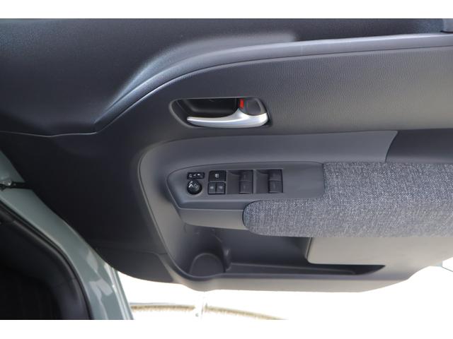 シエンタ ハイブリッドZ 4WD 衝突被害軽減ブレーキ 車線逸脱警報 純正8インチDA 地デジTV 全周囲カメラ BSM スマートキー ドラレコ ETC レーダークルーズ オートハイビーム クリアランスソナー 両側電動ドア Bluetooth接続 LEDヘッドライト(38枚目)