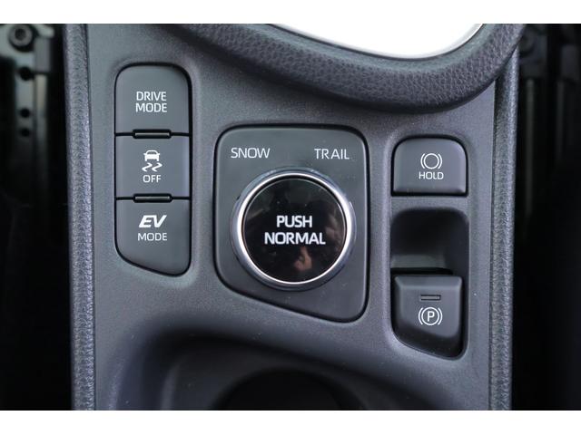 ヤリスクロス ハイブリッドＺ４ＷＤ　衝突被害軽減ブレーキ　レーダークルーズ　純正８インチＤＡナビ　地デジＴＶ　全周囲カメラ　ＥＴＣ　車線逸脱警報　クリアランスソナー　前後ドラレコ　シートヒーター　ステアリングヒーター　ＬＥＤライト　ＡＣ１００Ｖ－１５００Ｗ　パワーバックドア（29枚目）