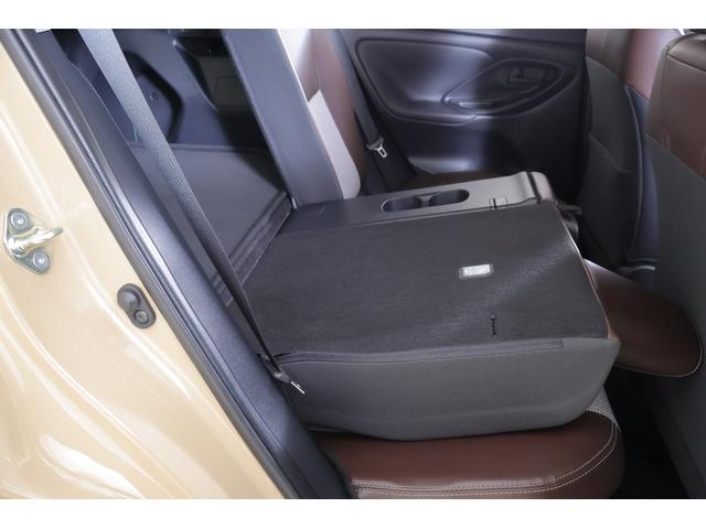 ヤリスクロス ハイブリッドＺ４ＷＤ　衝突被害軽減ブレーキ　レーダークルーズ　純正８インチＤＡナビ　地デジＴＶ　全周囲カメラ　ＥＴＣ　車線逸脱警報　クリアランスソナー　前後ドラレコ　シートヒーター　ステアリングヒーター　ＬＥＤライト　ＡＣ１００Ｖ－１５００Ｗ　パワーバックドア（41枚目）