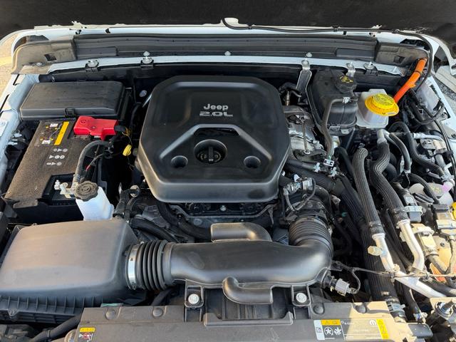 ジープ・ラングラーアンリミテッド4xe ルビコン4xe ブラックフライデー価格 ワンオーナー RAYS17インチAW 社外サイドステップ 左ハンドル 全周囲カメラ クリアランスソナー 衝突被害軽減システム ナビ TV オートライト LEDヘッドランプ(77枚目)