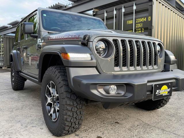 ジープ・ラングラーアンリミテッド ルビコン　純正ナビ・ＴＶ　バックカメラ　フロントカメラ　クリアランスソナー　オートクルーズコントロール　オートライト　アルミホイール　スマートキー　アイドリングストップ　シートヒーター　ＡＴ　ＵＳＢ（13枚目）