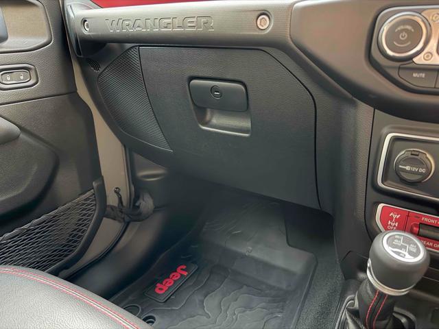 ジープ・ラングラーアンリミテッド ルビコン　純正ナビ・ＴＶ　バックカメラ　フロントカメラ　クリアランスソナー　オートクルーズコントロール　オートライト　アルミホイール　スマートキー　アイドリングストップ　シートヒーター　ＡＴ　ＵＳＢ（46枚目）