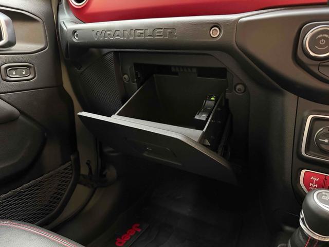 ジープ・ラングラーアンリミテッド ルビコン　純正ナビ・ＴＶ　バックカメラ　フロントカメラ　クリアランスソナー　オートクルーズコントロール　オートライト　アルミホイール　スマートキー　アイドリングストップ　シートヒーター　ＡＴ　ＵＳＢ（47枚目）