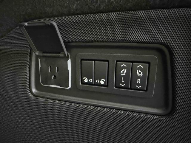 キャデラックエスカレード スポーツ　サンルーフ　ＡｐｐｌｅＣａｒＰｌａｙ　ＴＶチューナー　電動Ｓステップ　ブレンボキャリパー　ＡＫＧサウンド　リアエンターテイメント　ドライブレコーダー　全周囲カメラ　クリアランスソナー（24枚目）