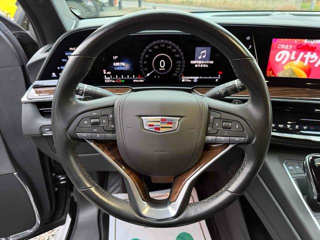 キャデラックエスカレード スポーツ　サンルーフ　ＡｐｐｌｅＣａｒＰｌａｙ　ＴＶチューナー　電動Ｓステップ　ブレンボキャリパー　ＡＫＧサウンド　リアエンターテイメント　ドライブレコーダー　全周囲カメラ　クリアランスソナー（45枚目）