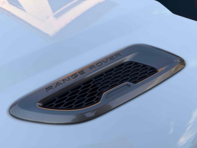 レンジローバーイヴォーククーペ ピュア　クーペ　白革シート　パノラマルーフ　デジタルインナーミラー　ＥＴＣ　バックカメラ　オートクルー　ナビ　ＴＶ　オートライト　電動リアゲート　アルミホイール　スマートキー　アイドリングストップ（23枚目）