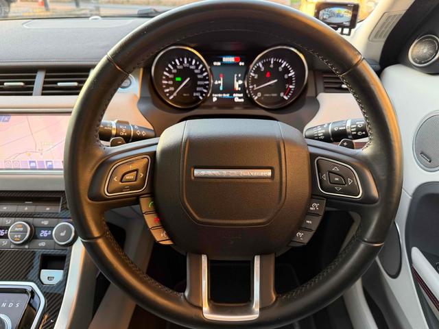 レンジローバーイヴォーククーペ ピュア　クーペ　白革シート　パノラマルーフ　デジタルインナーミラー　ＥＴＣ　バックカメラ　オートクルー　ナビ　ＴＶ　オートライト　電動リアゲート　アルミホイール　スマートキー　アイドリングストップ（41枚目）