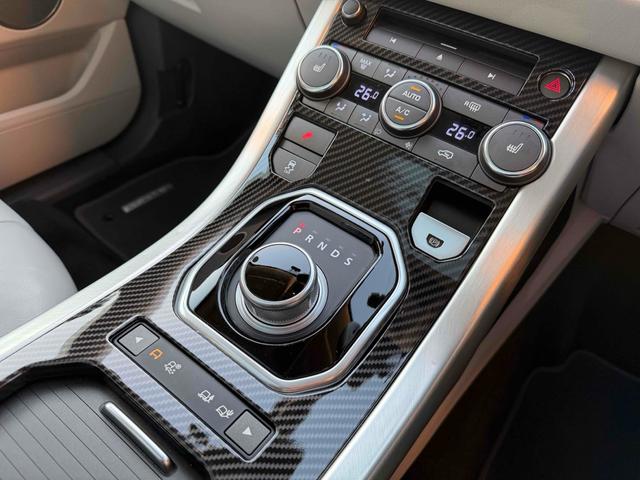 レンジローバーイヴォーククーペ ピュア　クーペ　白革シート　パノラマルーフ　デジタルインナーミラー　ＥＴＣ　バックカメラ　オートクルー　ナビ　ＴＶ　オートライト　電動リアゲート　アルミホイール　スマートキー　アイドリングストップ（55枚目）