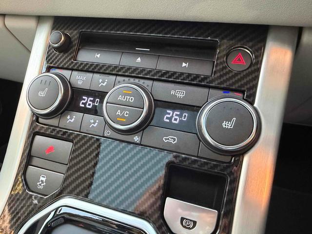 レンジローバーイヴォーククーペ ピュア　クーペ　白革シート　パノラマルーフ　デジタルインナーミラー　ＥＴＣ　バックカメラ　オートクルー　ナビ　ＴＶ　オートライト　電動リアゲート　アルミホイール　スマートキー　アイドリングストップ（68枚目）
