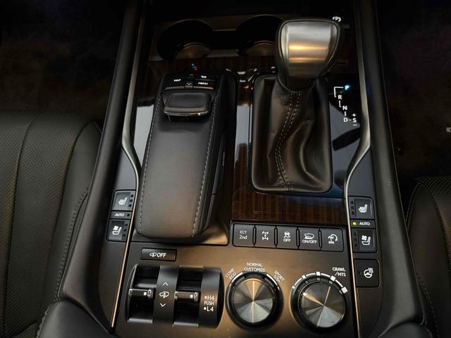 すぐにご来店頂けない場合や遠方にお住まいの方、車両状態の詳細が知りたい方はお気軽にご連絡下さい♪