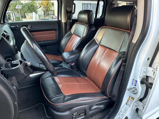 ハマーＨ３ 　ＨＩＤヘッドライト　左ハンドル　サンルーフ　皮シート　シートヒーター　パワーシート　３ナンバー　禁煙車　純正アルミホイール　スタッドレスタイヤ　ナビ　ＴＶ　Ｂカメラ（14枚目）