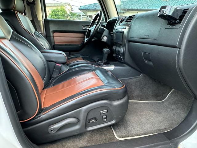 ハマーＨ３ 　ＨＩＤヘッドライト　左ハンドル　サンルーフ　皮シート　シートヒーター　パワーシート　３ナンバー　禁煙車　純正アルミホイール　スタッドレスタイヤ　ナビ　ＴＶ　Ｂカメラ（16枚目）