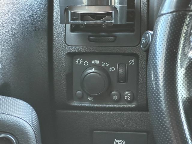 ハマーＨ３ 　ＨＩＤヘッドライト　左ハンドル　サンルーフ　皮シート　シートヒーター　パワーシート　３ナンバー　禁煙車　純正アルミホイール　スタッドレスタイヤ　ナビ　ＴＶ　Ｂカメラ（27枚目）