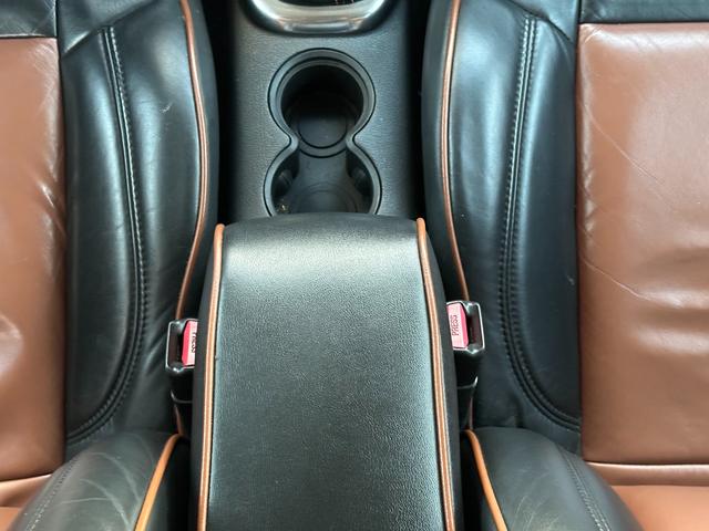 ハマーＨ３ 　ＨＩＤヘッドライト　左ハンドル　サンルーフ　皮シート　シートヒーター　パワーシート　３ナンバー　禁煙車　純正アルミホイール　スタッドレスタイヤ　ナビ　ＴＶ　Ｂカメラ（29枚目）