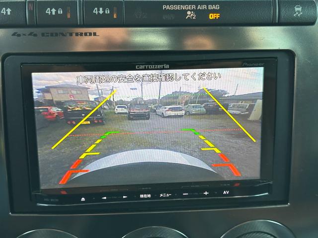 ハマーＨ３ 　ＨＩＤヘッドライト　左ハンドル　サンルーフ　皮シート　シートヒーター　パワーシート　３ナンバー　禁煙車　純正アルミホイール　スタッドレスタイヤ　ナビ　ＴＶ　Ｂカメラ（32枚目）