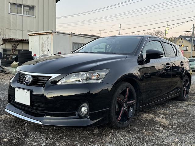 ＣＴ ＣＴ２００ｈ　バージョンＣ　ディーラー点検８枚　シートヒーター　禁煙車　レーダークルーズ　ＴＶ　バックカメラ　社外ホイール　純正ホイール（スタッドレスタイヤ　）（2枚目）