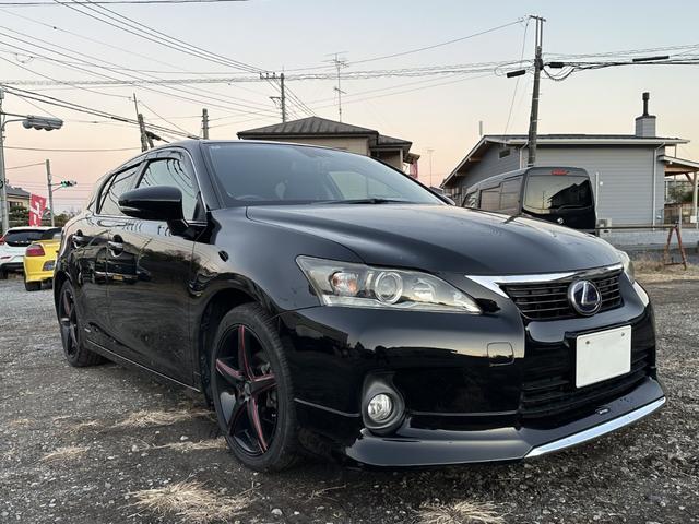 ＣＴ ＣＴ２００ｈ　バージョンＣ　ディーラー点検８枚　シートヒーター　禁煙車　レーダークルーズ　ＴＶ　バックカメラ　社外ホイール　純正ホイール（スタッドレスタイヤ　）（3枚目）