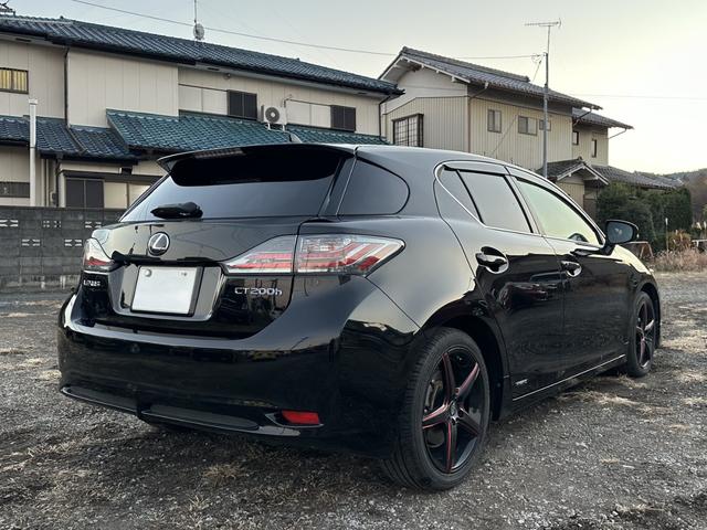 ＣＴ ＣＴ２００ｈ　バージョンＣ　ディーラー点検８枚　シートヒーター　禁煙車　レーダークルーズ　ＴＶ　バックカメラ　社外ホイール　純正ホイール（スタッドレスタイヤ　）（9枚目）