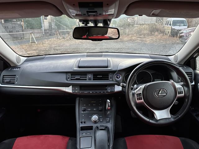 ＣＴ ＣＴ２００ｈ　バージョンＣ　ディーラー点検８枚　シートヒーター　禁煙車　レーダークルーズ　ＴＶ　バックカメラ　社外ホイール　純正ホイール（スタッドレスタイヤ　）（23枚目）