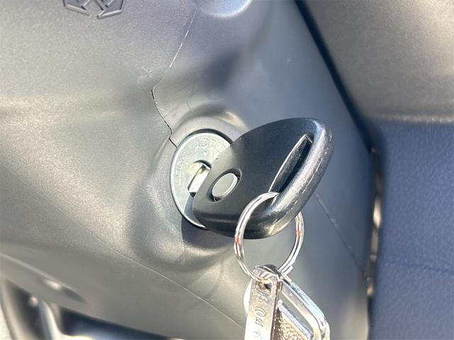 キャリイトラック ＫＣ　４ＷＤ　ＡＴ　クリアランスソナー　キーレスエントリー　アイドリングストップ　ＥＳＣ　エアコン　パワーステアリング　パワーウィンドウ（41枚目）