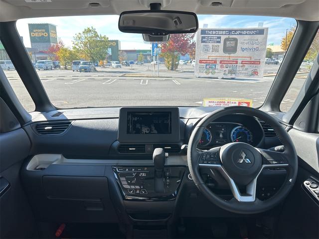 デリカミニ Ｇ　バックカメラ　両側スライド・片側電動　クリアランスソナー　レーンアシスト　衝突被害軽減システム　オートライト　ＬＥＤヘッドランプ　スマートキー　アイドリングストップ　電動格納ミラー　シートヒーター（2枚目）