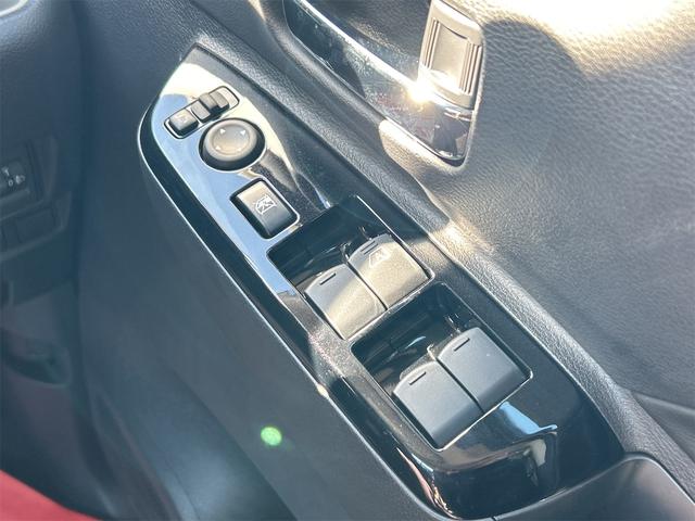 デリカミニ G バックカメラ 両側スライド・片側電動 レーンアシスト 衝突被害軽減システム オートライト LEDヘッドランプ スマートキー アイドリングストップ 電動格納ミラー シートヒーター ベンチシート CVT(11枚目)