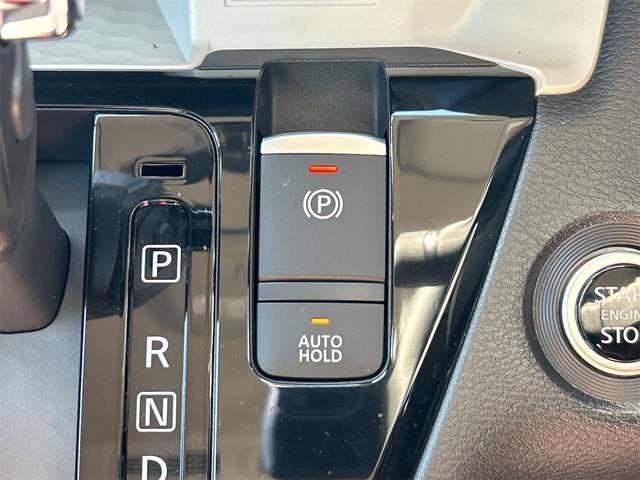 デリカミニ Ｇ　プレミアム　全周囲カメラ　両側電動スライドドア　クリアランスソナー　オートクルーズコントロール　衝突被害軽減システム　オートライト　ＬＥＤヘッドランプ　スマートキー　アイドリングストップ　電動格納ミラー（7枚目）