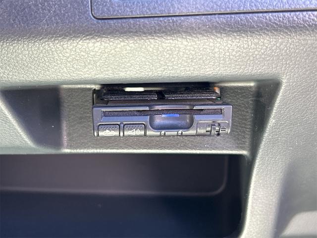 ワゴンＲスティングレー Ｘ　ＥＴＣ　オートライト　ＨＩＤ　スマートキー　アイドリングストップ　電動格納ミラー　ベンチシート　ＣＶＴ　盗難防止システム　ＡＢＳ　ＣＤ　ＵＳＢ　アルミホイール　衝突安全ボディ　エアコン（6枚目）