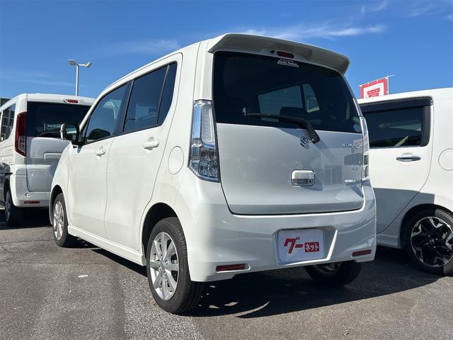 ワゴンＲスティングレー Ｘ　ＥＴＣ　オートライト　ＨＩＤ　スマートキー　アイドリングストップ　電動格納ミラー　ベンチシート　ＣＶＴ　盗難防止システム　ＡＢＳ　ＣＤ　ＵＳＢ　アルミホイール　衝突安全ボディ　エアコン（25枚目）