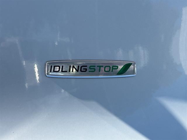 ワゴンＲスティングレー Ｘ　ＥＴＣ　オートライト　ＨＩＤ　スマートキー　アイドリングストップ　電動格納ミラー　ベンチシート　ＣＶＴ　盗難防止システム　ＡＢＳ　ＣＤ　ＵＳＢ　アルミホイール　衝突安全ボディ　エアコン（27枚目）