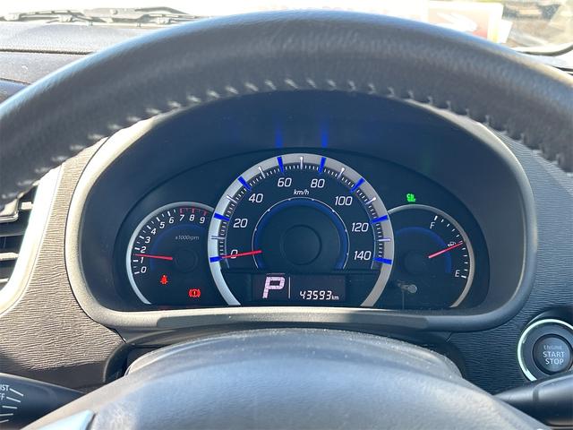 ワゴンＲスティングレー Ｘ　ＥＴＣ　オートライト　ＨＩＤ　スマートキー　アイドリングストップ　電動格納ミラー　ベンチシート　ＣＶＴ　盗難防止システム　ＡＢＳ　ＣＤ　ＵＳＢ　アルミホイール　衝突安全ボディ　エアコン（39枚目）