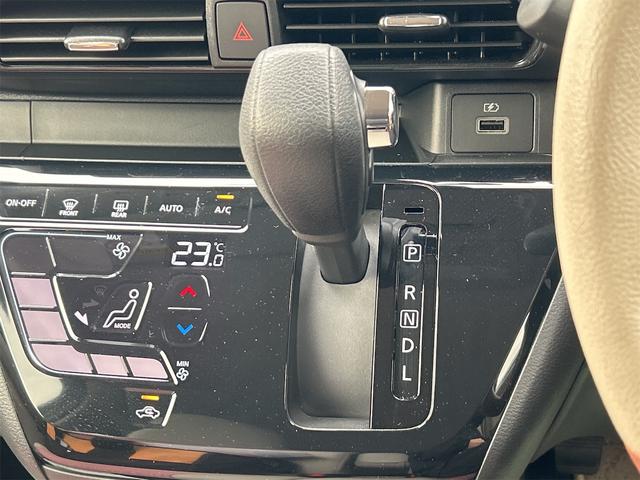 デイズ ボレロ　ドライブレコーダー　ＥＴＣ　全周囲カメラ　クリアランスソナー　衝突被害軽減システム　オートライト　スマートキー　アイドリングストップ　電動格納ミラー　ベンチシート　ＣＶＴ　盗難防止システム　ＡＢＳ（8枚目）