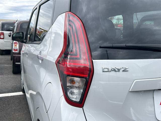 デイズ ボレロ　ドライブレコーダー　ＥＴＣ　全周囲カメラ　クリアランスソナー　衝突被害軽減システム　オートライト　スマートキー　アイドリングストップ　電動格納ミラー　ベンチシート　ＣＶＴ　盗難防止システム　ＡＢＳ（22枚目）