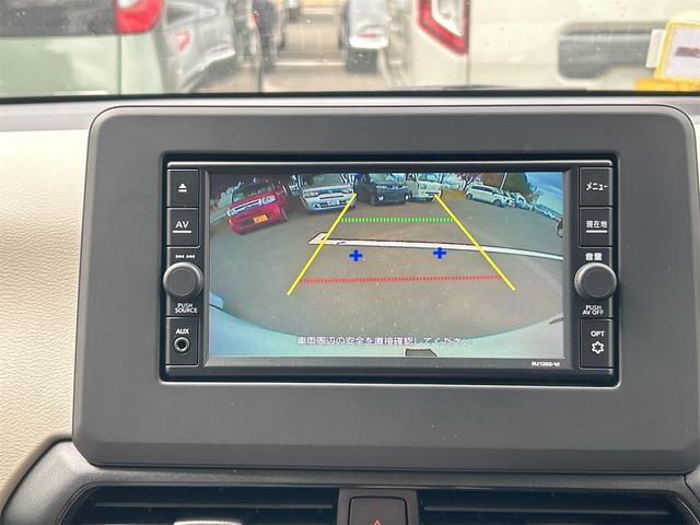 デイズ Ｘ　ＥＴＣ　バックカメラ　ナビ　ＴＶ　クリアランスソナー　衝突被害軽減システム　オートライト　スマートキー　アイドリングストップ　電動格納ミラー　ベンチシート　ＣＶＴ　盗難防止システム　ＡＢＳ　ＥＳＣ（5枚目）