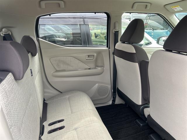 デイズ Ｘ　ＥＴＣ　バックカメラ　ナビ　ＴＶ　クリアランスソナー　衝突被害軽減システム　オートライト　スマートキー　アイドリングストップ　電動格納ミラー　ベンチシート　ＣＶＴ　盗難防止システム　ＡＢＳ　ＥＳＣ（52枚目）