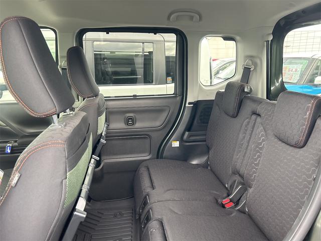 スペーシアギア ハイブリッドＸＺ　ターボ　４ＷＤ　ＥＴＣ　全周囲カメラ　両側電動スライドドア　ナビ　ＴＶ　クリアランスソナー　オートクルーズコントロール　レーンアシスト　衝突被害軽減システム　オートライト　ＬＥＤヘッドランプ（32枚目）