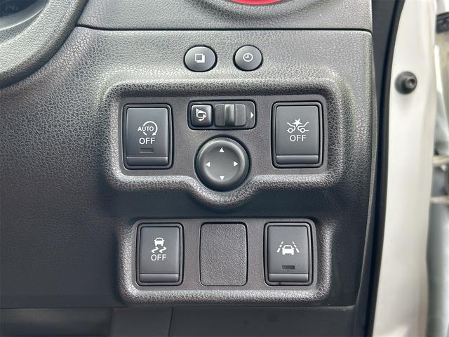 ノート ニスモ　全周囲カメラ　ナビ　ＴＶ　レーンアシスト　衝突被害軽減システム　アルミホイール　オートライト　スマートキー　アイドリングストップ　電動格納ミラー　ＣＶＴ　盗難防止システム（10枚目）