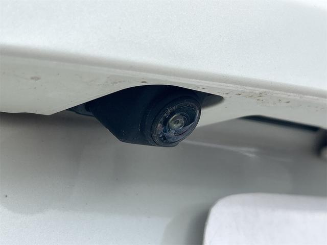 ノート ニスモ　全周囲カメラ　ナビ　ＴＶ　レーンアシスト　衝突被害軽減システム　アルミホイール　オートライト　スマートキー　アイドリングストップ　電動格納ミラー　ＣＶＴ　盗難防止システム（26枚目）