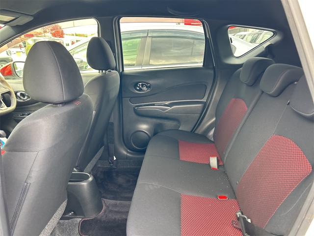 ノート ニスモ　全周囲カメラ　ナビ　ＴＶ　レーンアシスト　衝突被害軽減システム　アルミホイール　オートライト　スマートキー　アイドリングストップ　電動格納ミラー　ＣＶＴ　盗難防止システム（32枚目）