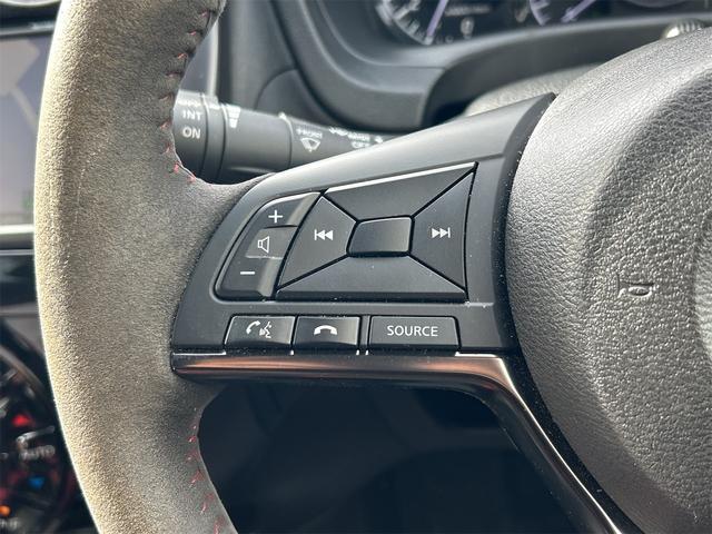 ノート ニスモ　全周囲カメラ　ナビ　ＴＶ　レーンアシスト　衝突被害軽減システム　アルミホイール　オートライト　スマートキー　アイドリングストップ　電動格納ミラー　ＣＶＴ　盗難防止システム（46枚目）