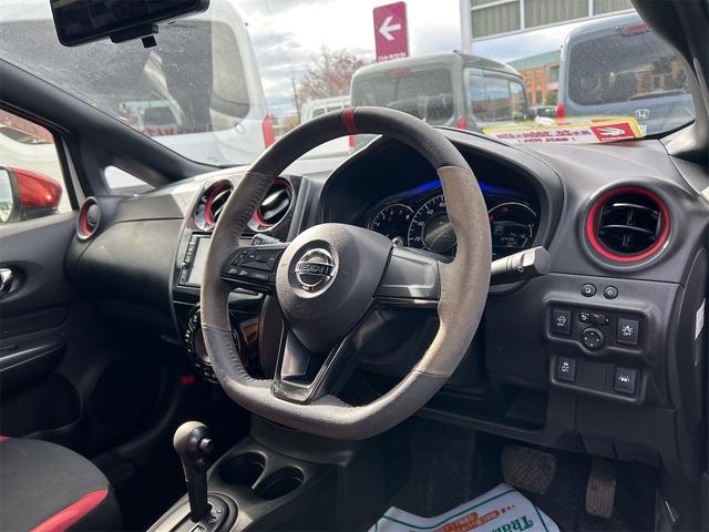 ノート ニスモ　全周囲カメラ　ナビ　ＴＶ　レーンアシスト　衝突被害軽減システム　アルミホイール　オートライト　スマートキー　アイドリングストップ　電動格納ミラー　ＣＶＴ　盗難防止システム（49枚目）